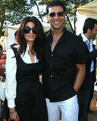 Akshay Kumar gives Valentine's Day tips